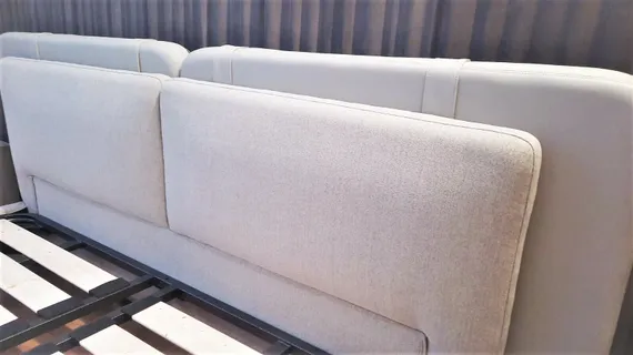 Кровать Tatlin Soft под матрас 180х200 см, серая экокожа и рогожка