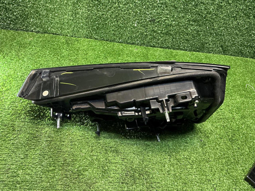 Фонарь левый внутренний BMW X3 G01 (2021-2024)