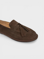 Лоферы с кисточками из натуральной замши