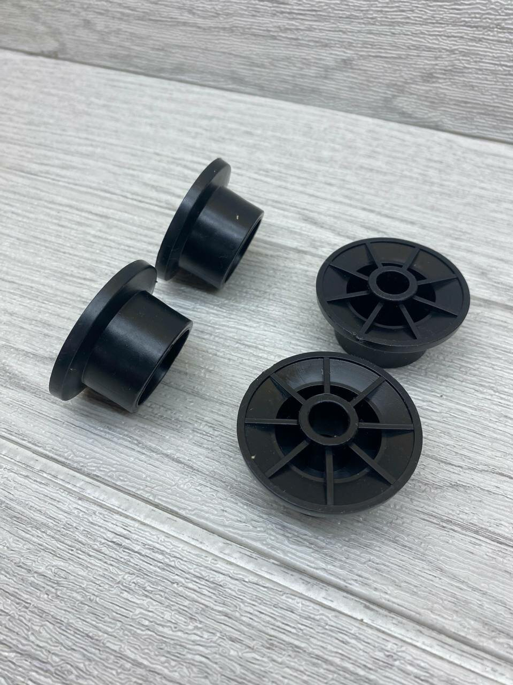 Колесо для мебели ролик для дивана диаметр 48 мм отверстие 10 мм 4 шт