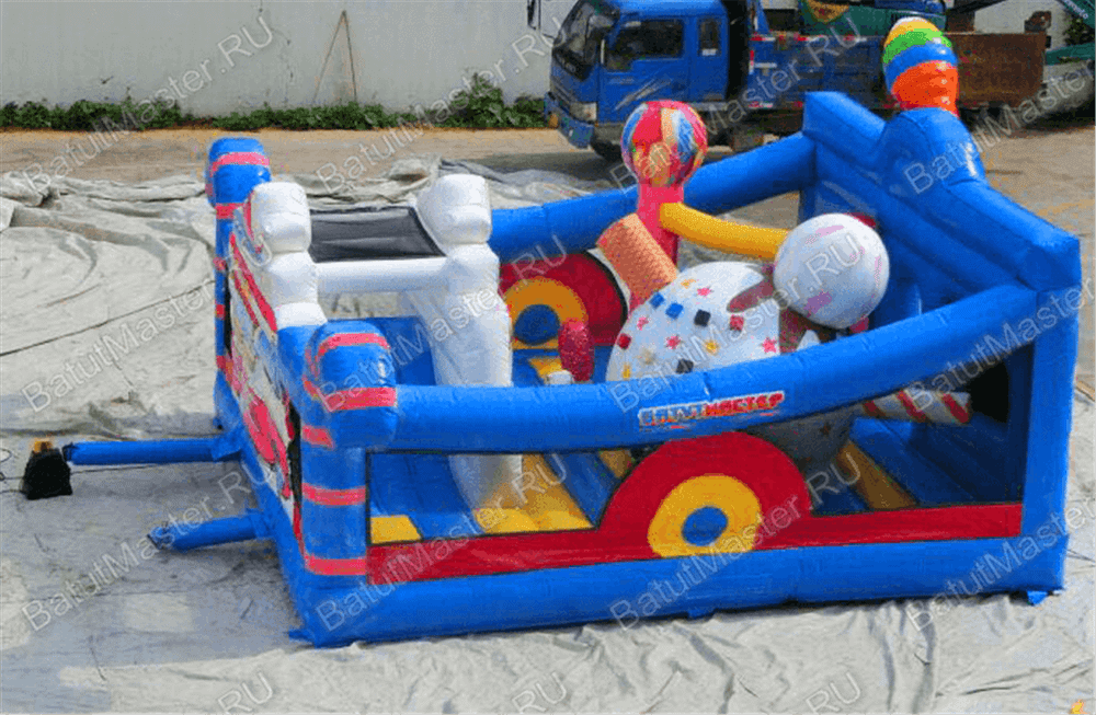 Коммерческий надувной батут "Мороженое" 6*6*3.5 м