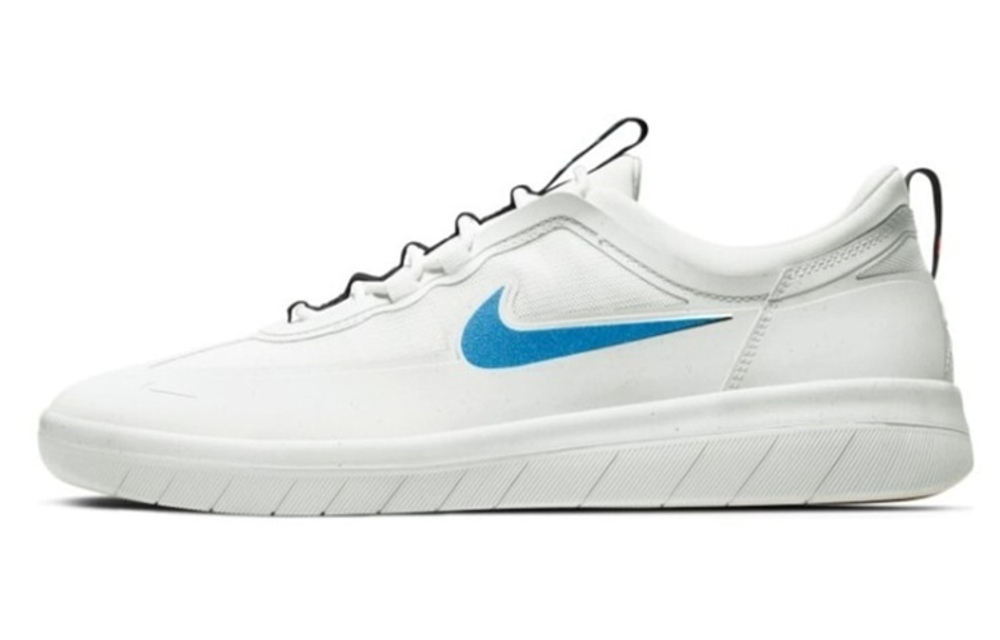 Кроссовки Nike