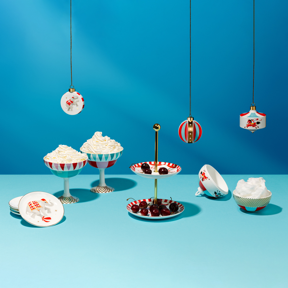 Набор Farforite «Цирковое представление»: чайник-эгоист 300 мл и чайная пара 250 мл в подарочной коробке