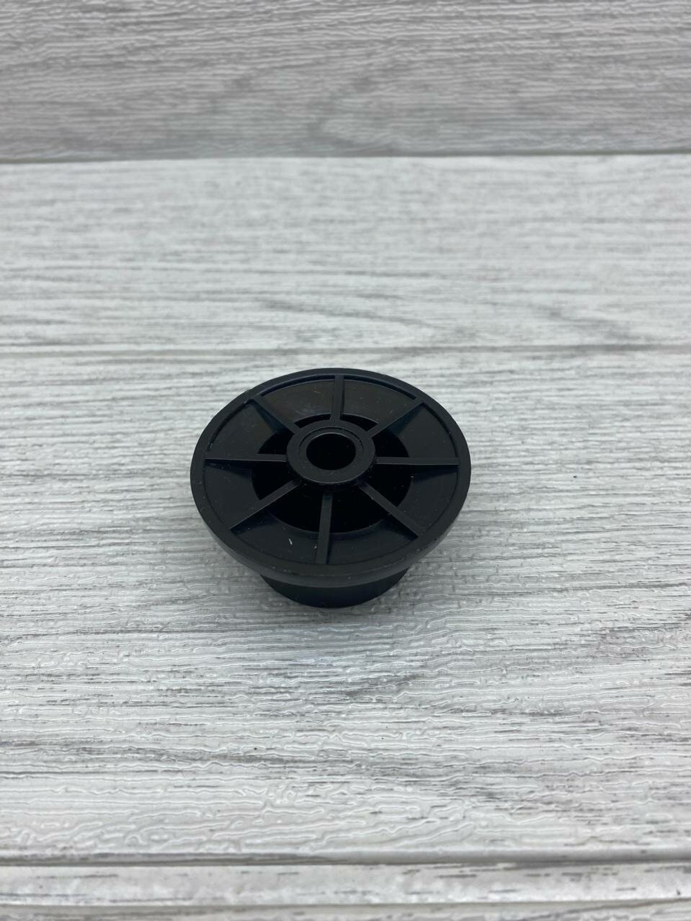 Колесо для мебели ролик для дивана диаметр 48 мм отверстие 8 мм 2 шт