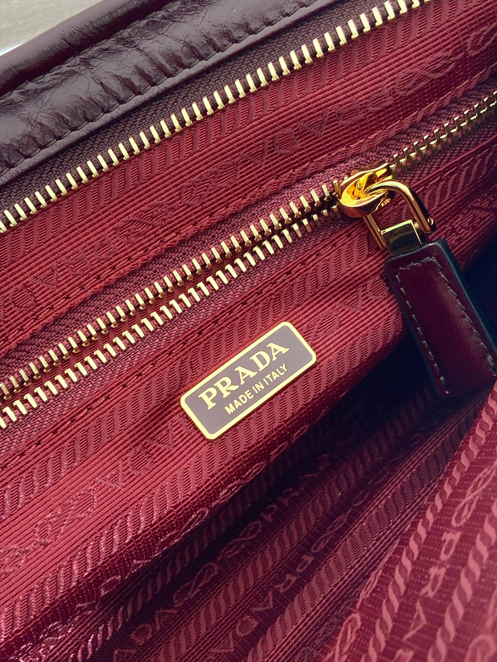Prada Bonnie Medium 32 cm