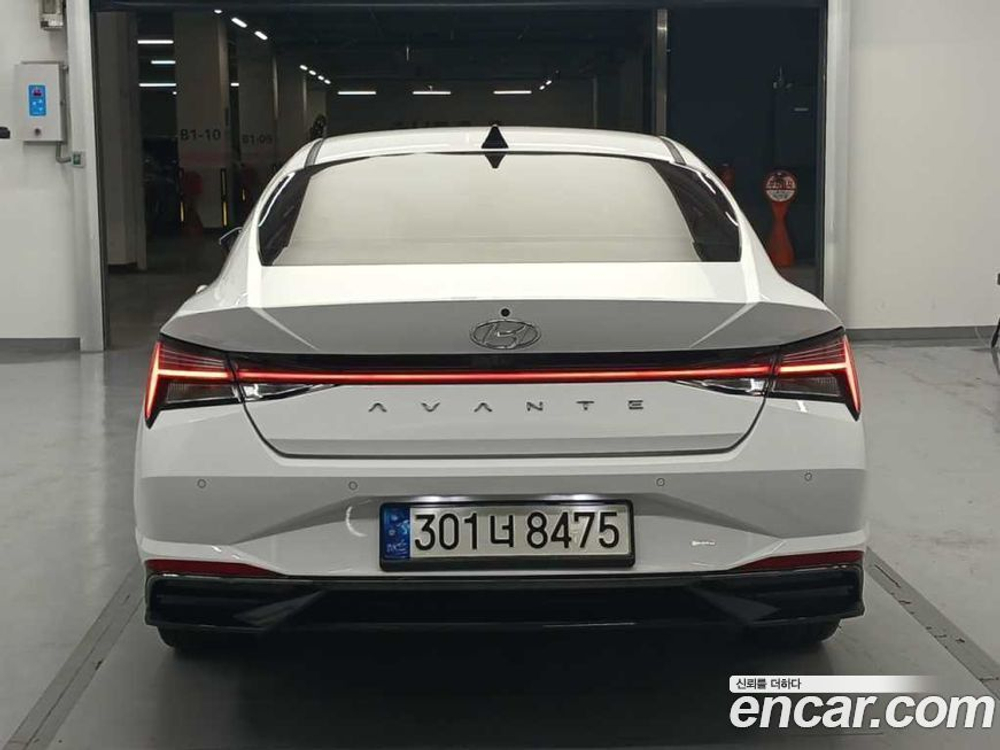 Hyundai Avante (CN7) 1.6 (04.2022)