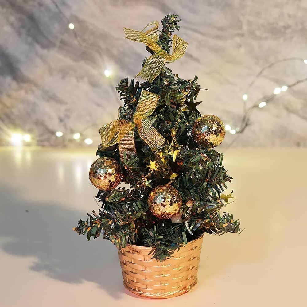 Елка настольная 20см в золотистой корзинке, украшение: бант, шар с паетками, МВ-19В0803М