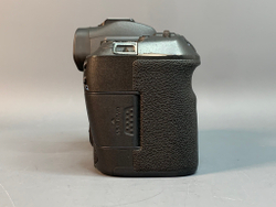 Canon EOS R 270.000 кадров