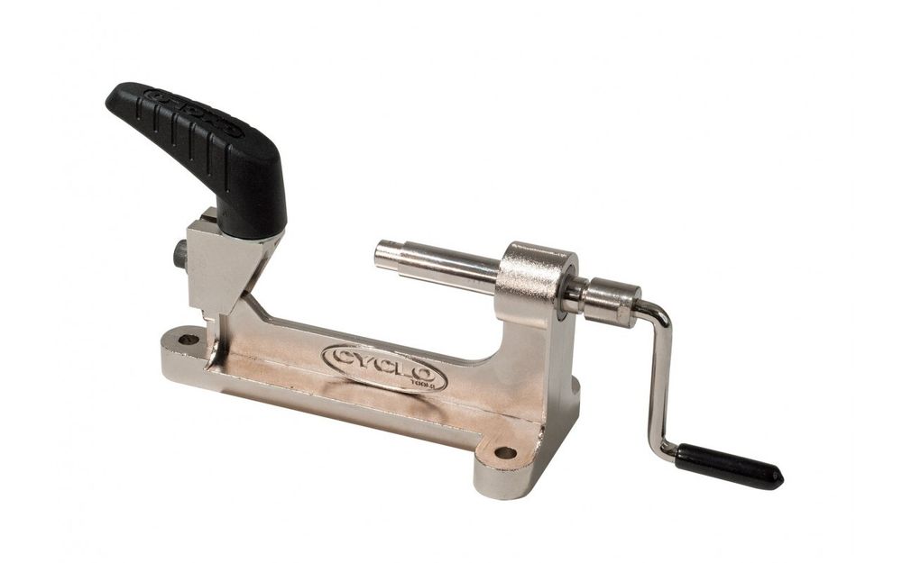 Станок для накатывания резьбы на спицах CYCLO