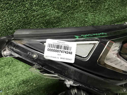 Фара правая Toyota RAV4 5 XA50 (2018-н.в.) LED