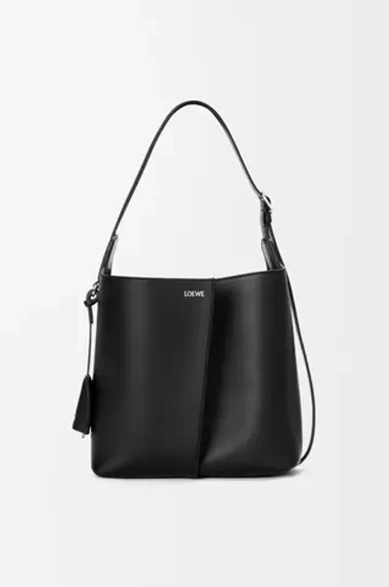 Loewe Средняя сумка-ведро Bilbao из гладкой телячьей кожи, черный