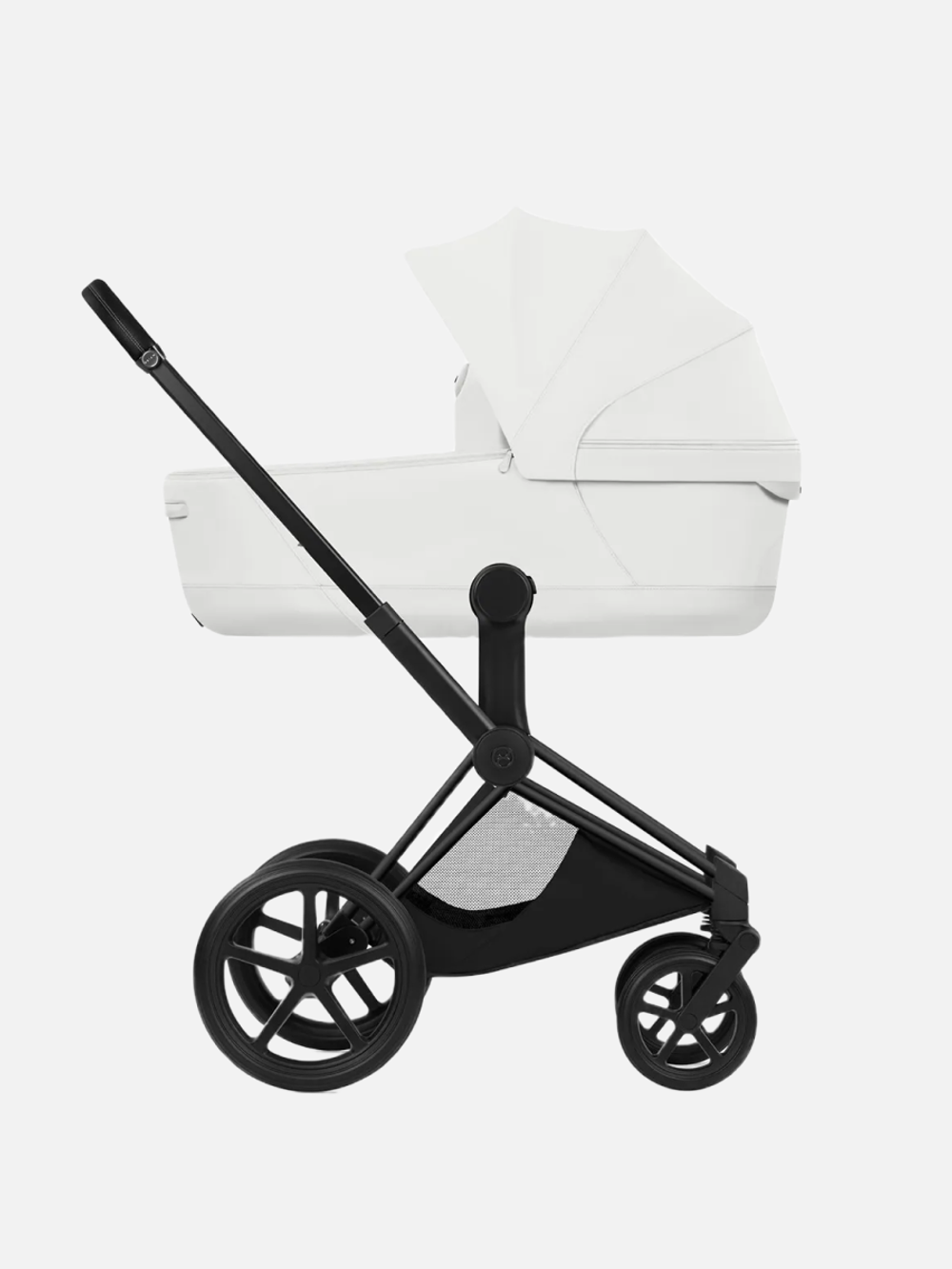 Cybex Priam 5 Style, в цвете Off White (шасси Matt Black) + автокресло Cybex Cloud T Plus