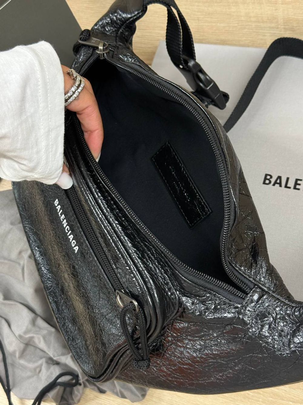 Поясная сумка Balenciaga