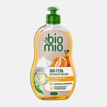Средство для мытья посуды Biomio с эфирным маслом мандарина 450мл