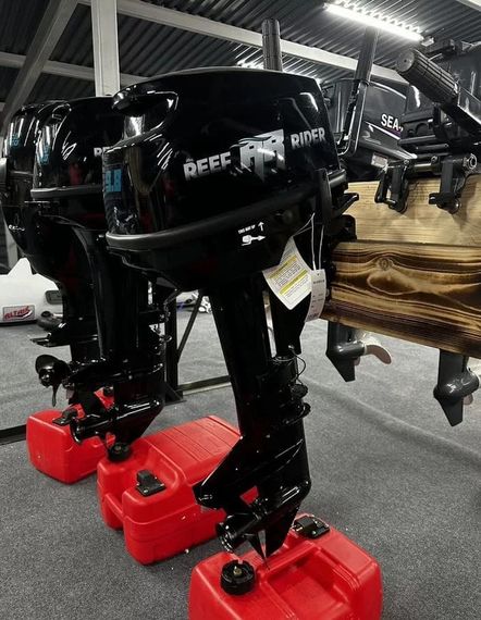 2х-тактный лодочный мотор REEF RIDER RR9.8FHS Б/У