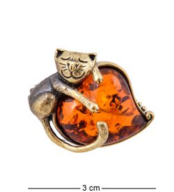 AM-3793 Брошь «Кот Сердечный» (латунь, янтарь)