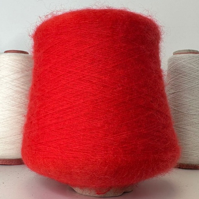 LOTUS - Lineapiu'; 31% кидмохер; 31% меринос, 31% п/а, 7% эластан; 1150м/100гр; col. С3514, цвет: ярко-красный; S501