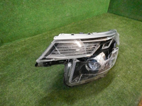 Битая Фара левая Kia Seltos (2019-н.в.) галоген