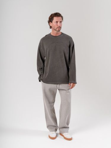 Графитовый лонгслив с необработанным краем