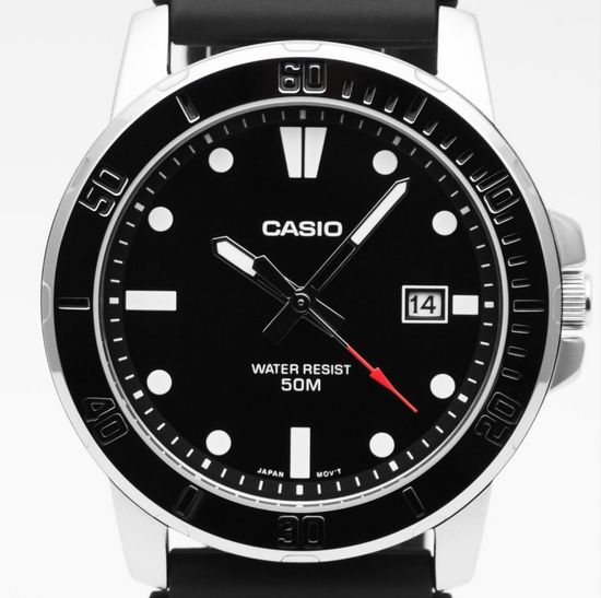 японского бренда Casio модель MTP-VD01-1EVUDF Casio