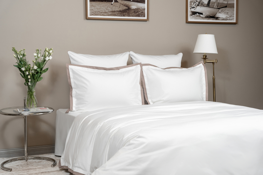 Постельное белье 2 спальное евро Сlaire&Caroll Lili белый с бежевым кантом