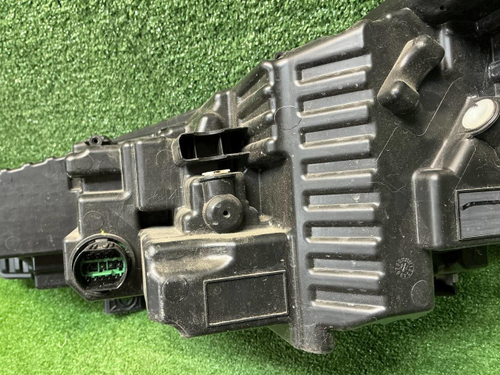 Фара правая Changan CS55PLUS (2021-2024) LED