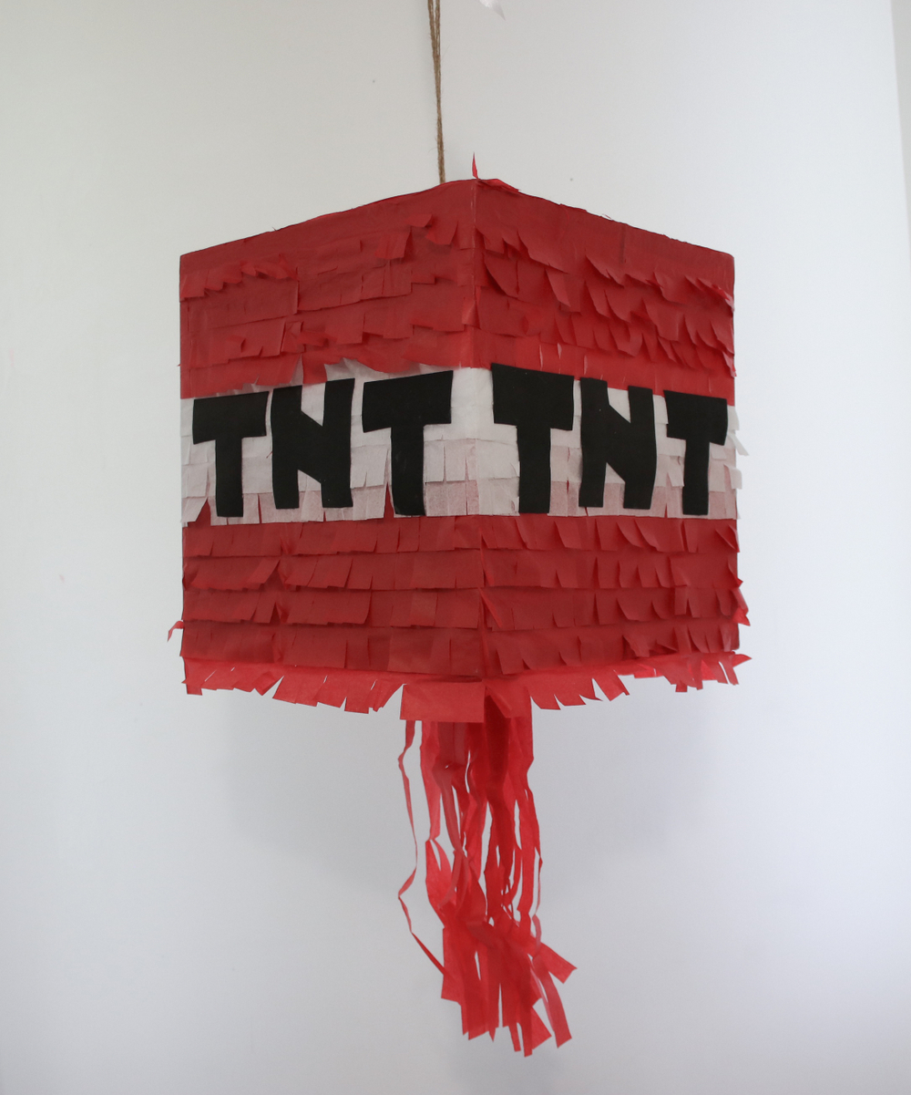 Пиньята - Super Minecraft Bomb TNT - куб