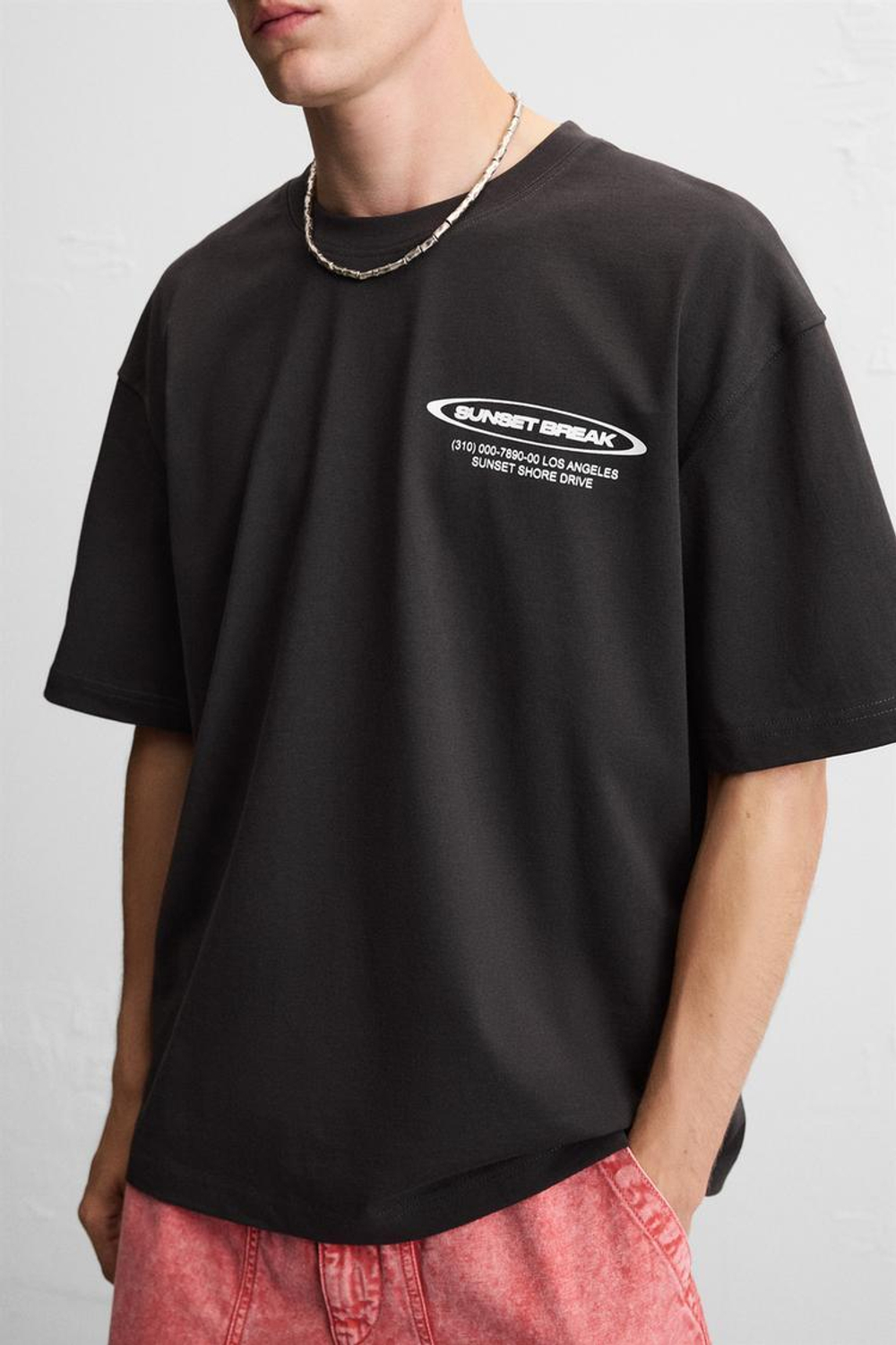 ZARA ФУТБОЛКА С ПРИНТАМИ И НАДПИСЯМИ, ЧЕРНЫЙ