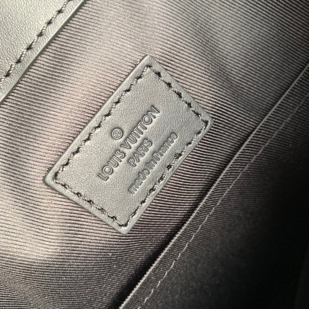 Louis Vuitton Sac Plat 24H Bag