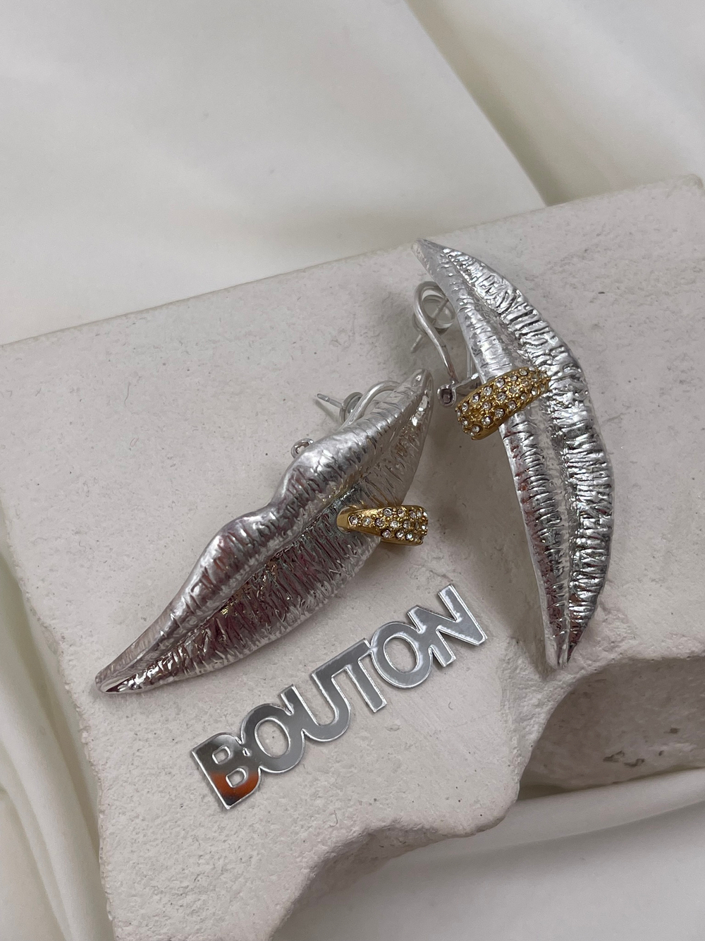 Серьги серебряные губы Скиап.