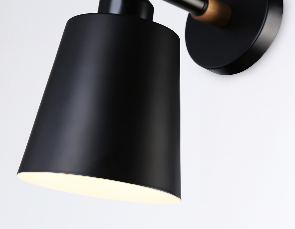 TR82213 BK/LW черный/светлое дерево E27 max 40W 230*130*190