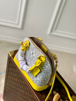 Louis Vuitton Alma BB