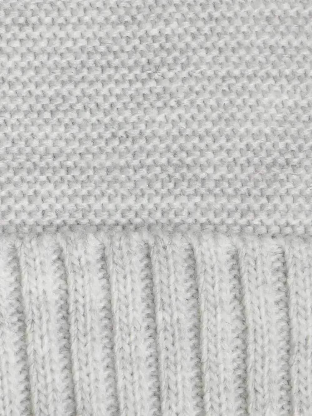 Шапка и снуд вязаная демисезонная для детей