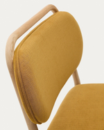 Кресло Helda из горчичного шенилла и массива дуба