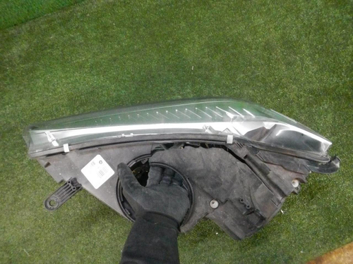 Битая Фара правая BMW X5 F15 (2013-2018) галоген