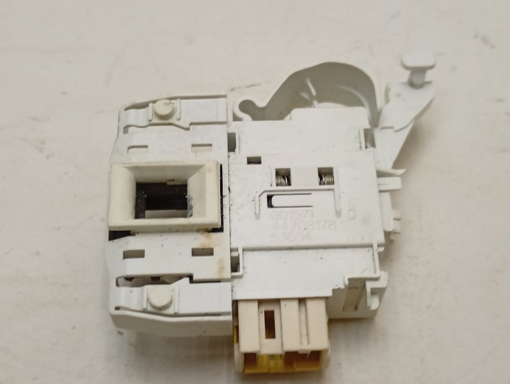 WMSG7105 кт46 Устройство блокировки люка стиральной машины Hotpoint-Ariston б/у