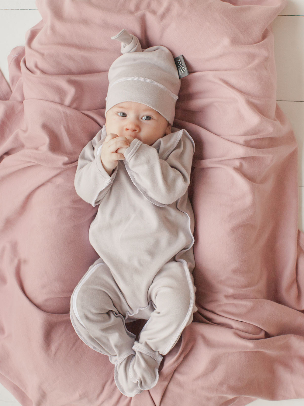 Комбинезон Mjölk Sleep and Play White Sand, швы наружу