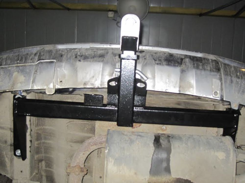 Фаркоп под квадрат для Mitsubishi Outlander 2003-2007, Бизон.FA 0958-E