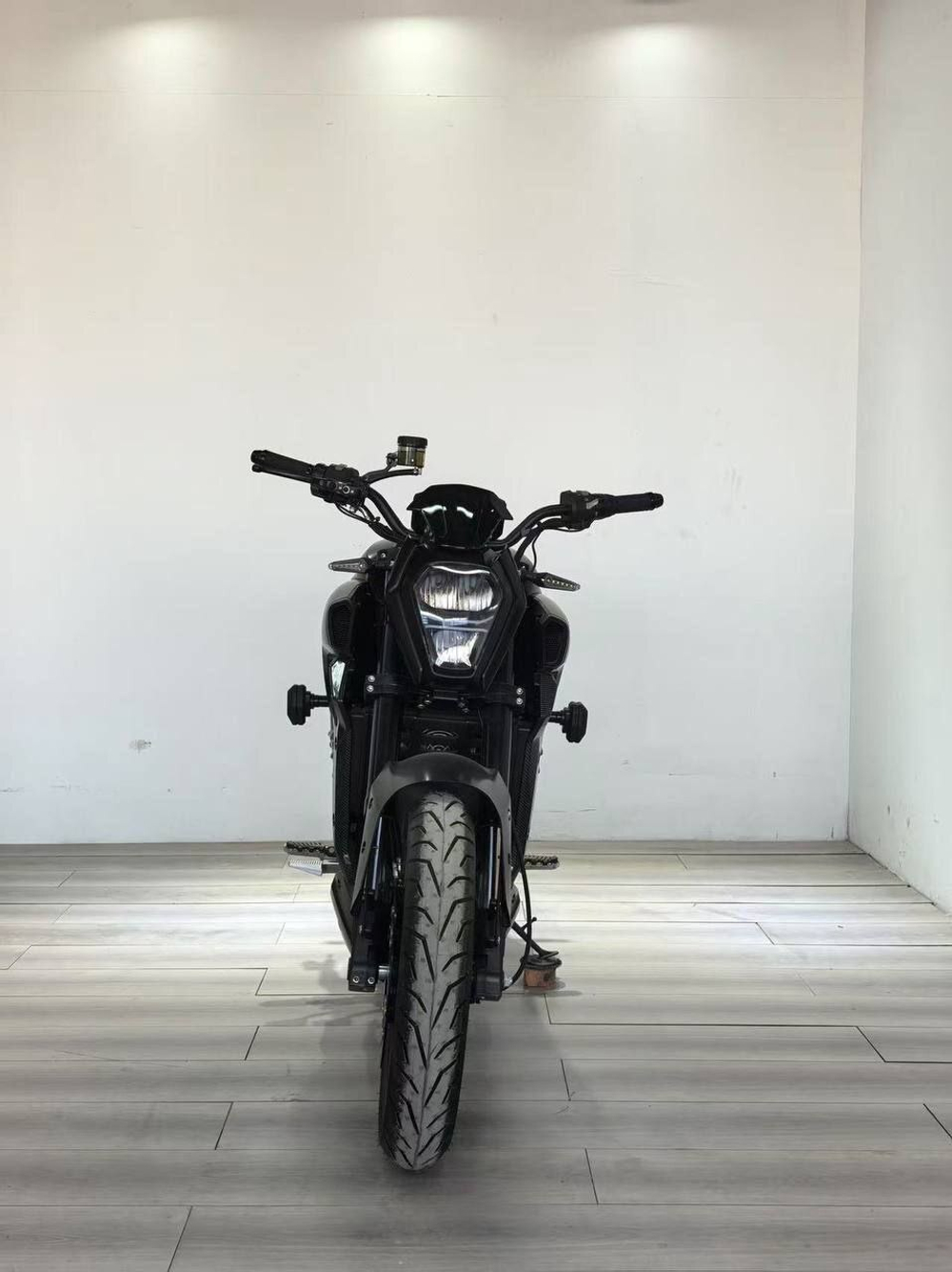Электромотоцикл Мото Ducati diavel