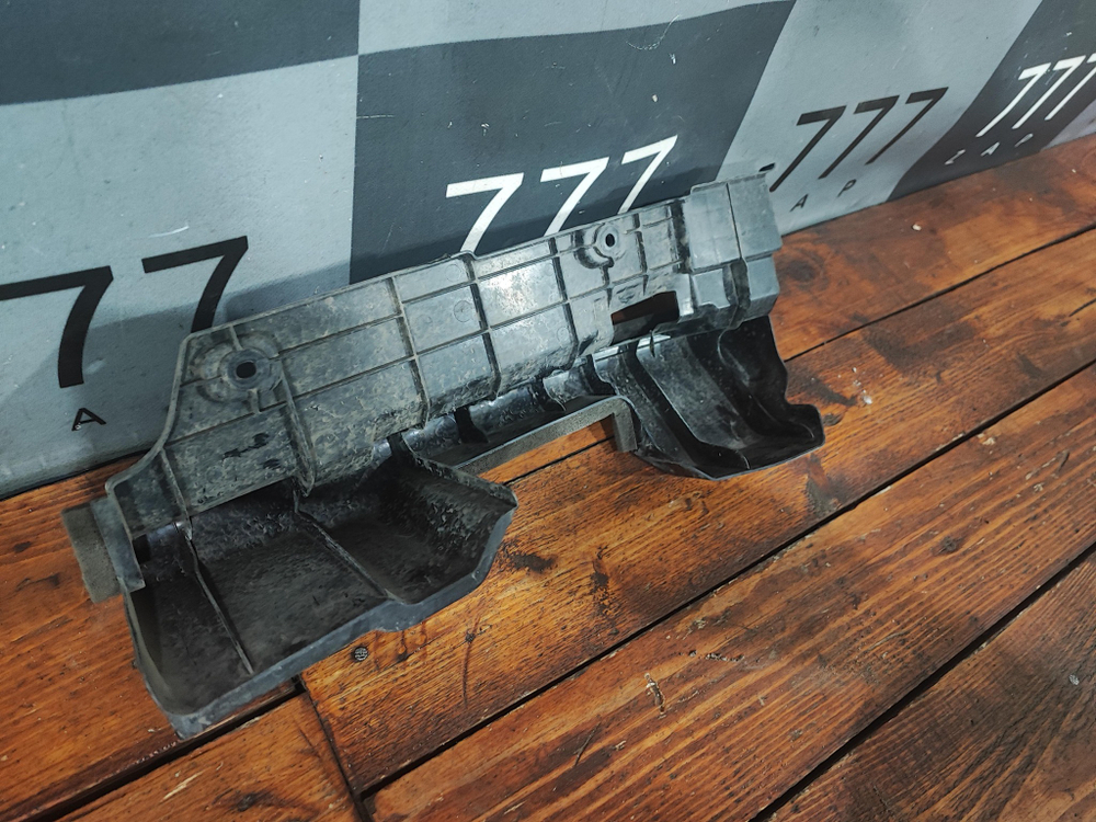 Воздуховод радиатора правый Hyundai Kia Rio 4 (FB), Solaris 2 (HCR) 17-нв Б/У Оригинал 25321h5000