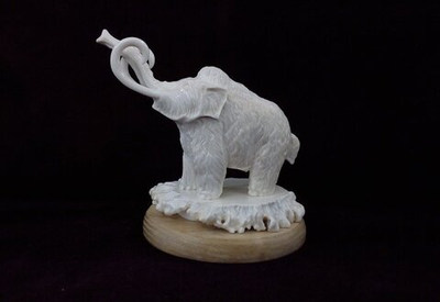 Мамонт трубящий