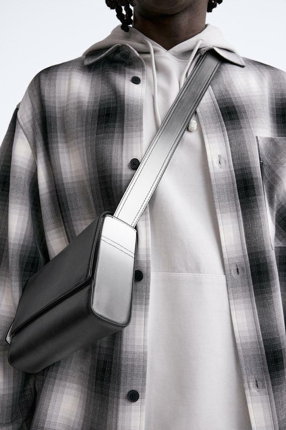 ZARA СУМКА С ЭФФЕКТОМ ОМБРЕ И КЛАПАНОМ, ЧЕРНЫЙ