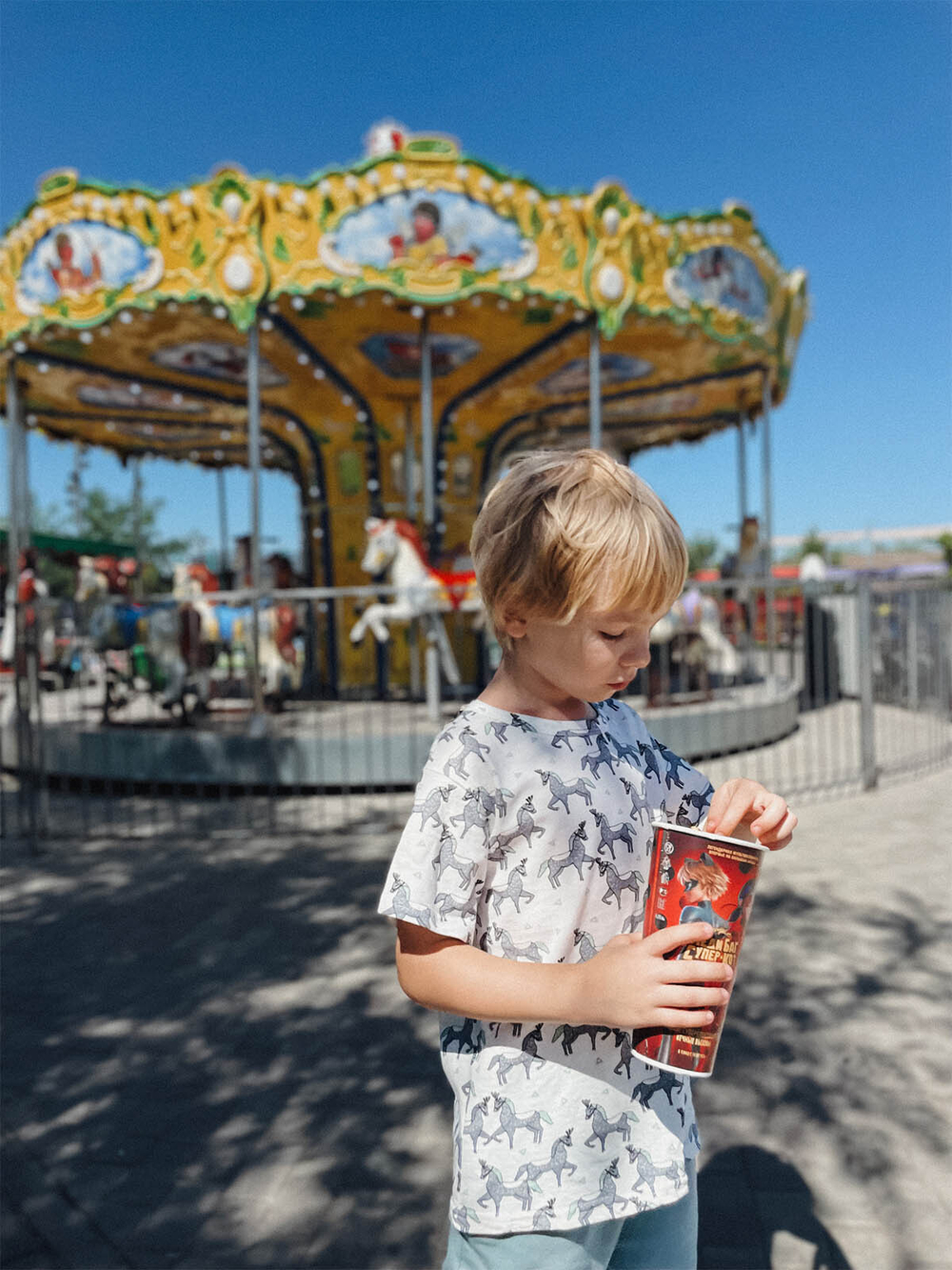 Футболка унисекс Mjölk Circus