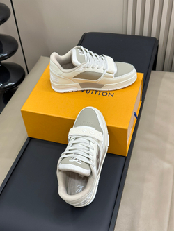 Louis Vuitton Trainer (2 colors)