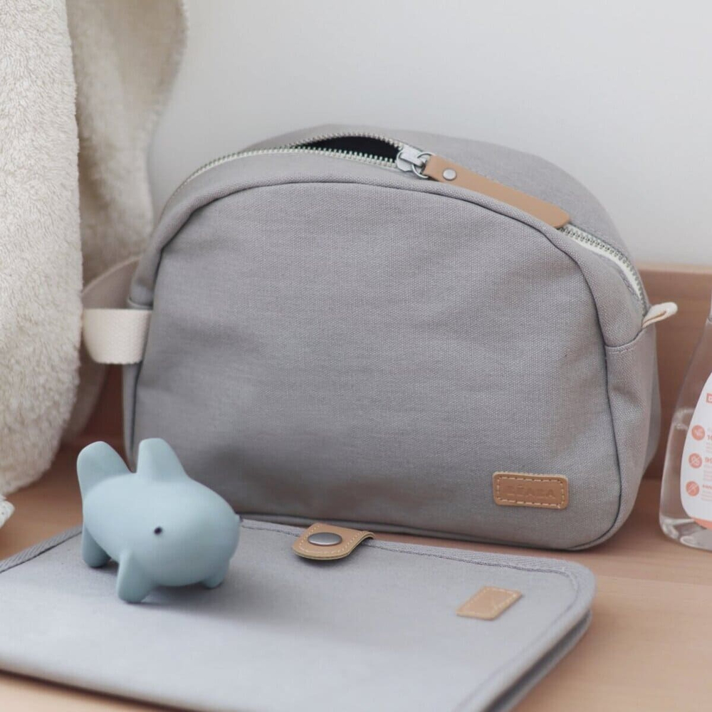 Косметичка для мамы и малыша BEABA бежевая