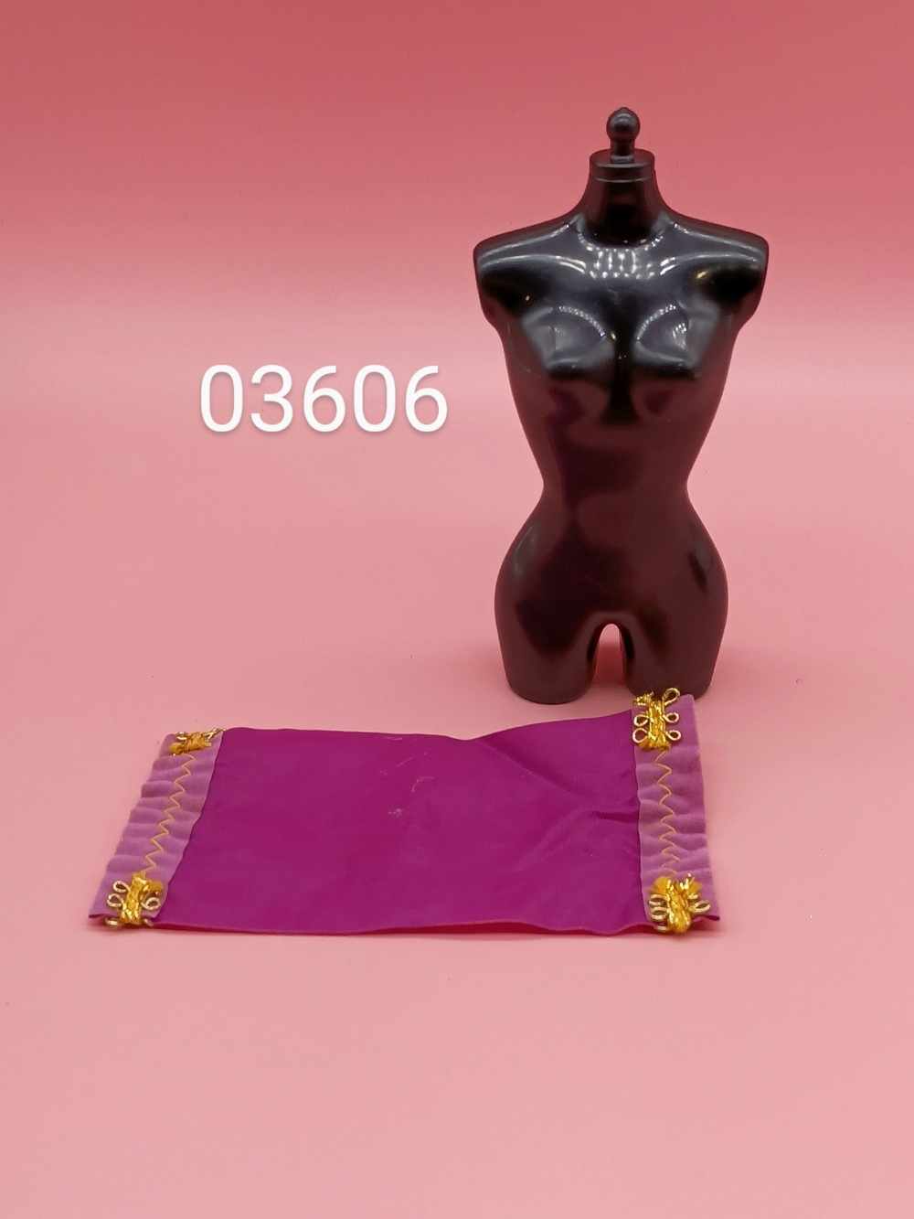 Аксессуар для куклы Барби винтаж - ковер 03606