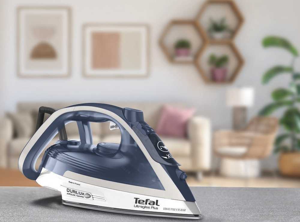 Утюг Tefal Ultragliss Plus FV6812E0