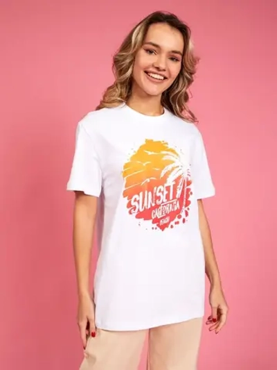 Яркая белая футболка коллекция 2023 базовая спортивная пляж