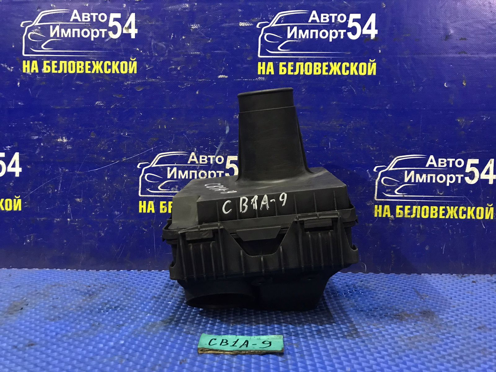 Корпус воздушного фильтра MITSUBISHI LANCER 1994