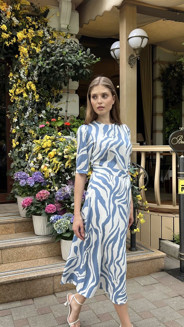ГОЛУБОЕ ПЛАТЬЕ С ПРИНТОМ ЗЕБРА